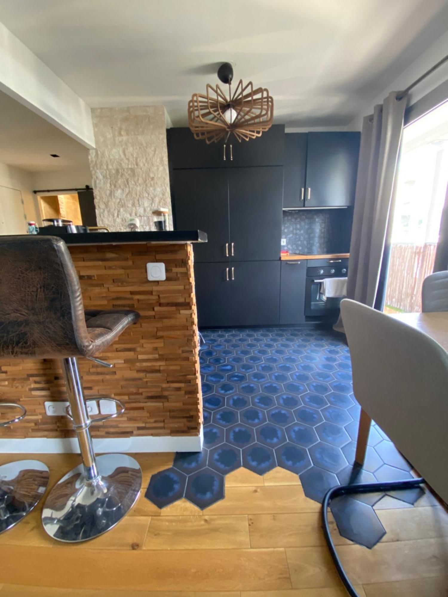 Appartement Cocooning, Design, Confort & Balcon Saint-Denis  Ngoại thất bức ảnh